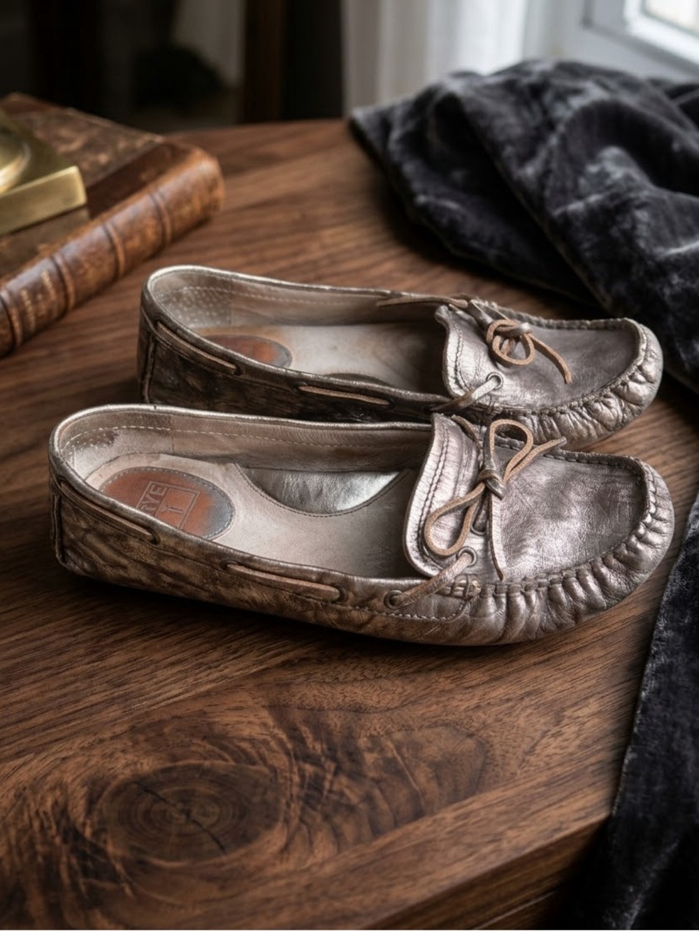 FRYE Metallic Gold Leather Reagan Campus Driver Loafers Moccasins Flats 7.5 M